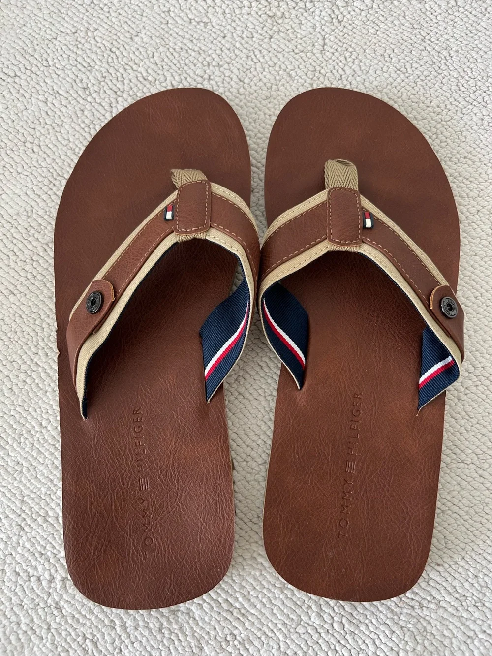 Tommy Hilfiger Men's Brown Leather Flip Flops Size: 9 M